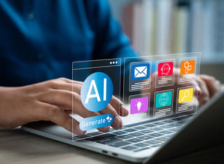 Principiante crypto che impara i fondamenti del trading automatizzato con IA